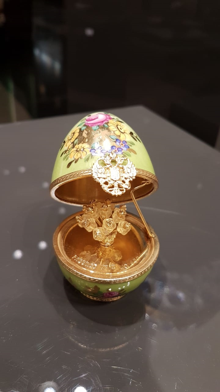 Яйцо "Букет нарциссов" FABERGE