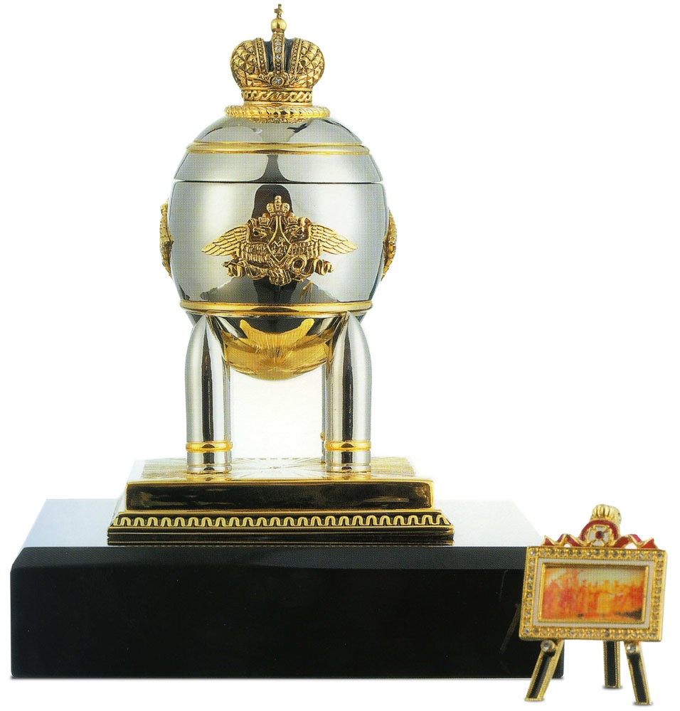 Яйцо "Военное" FABERGE