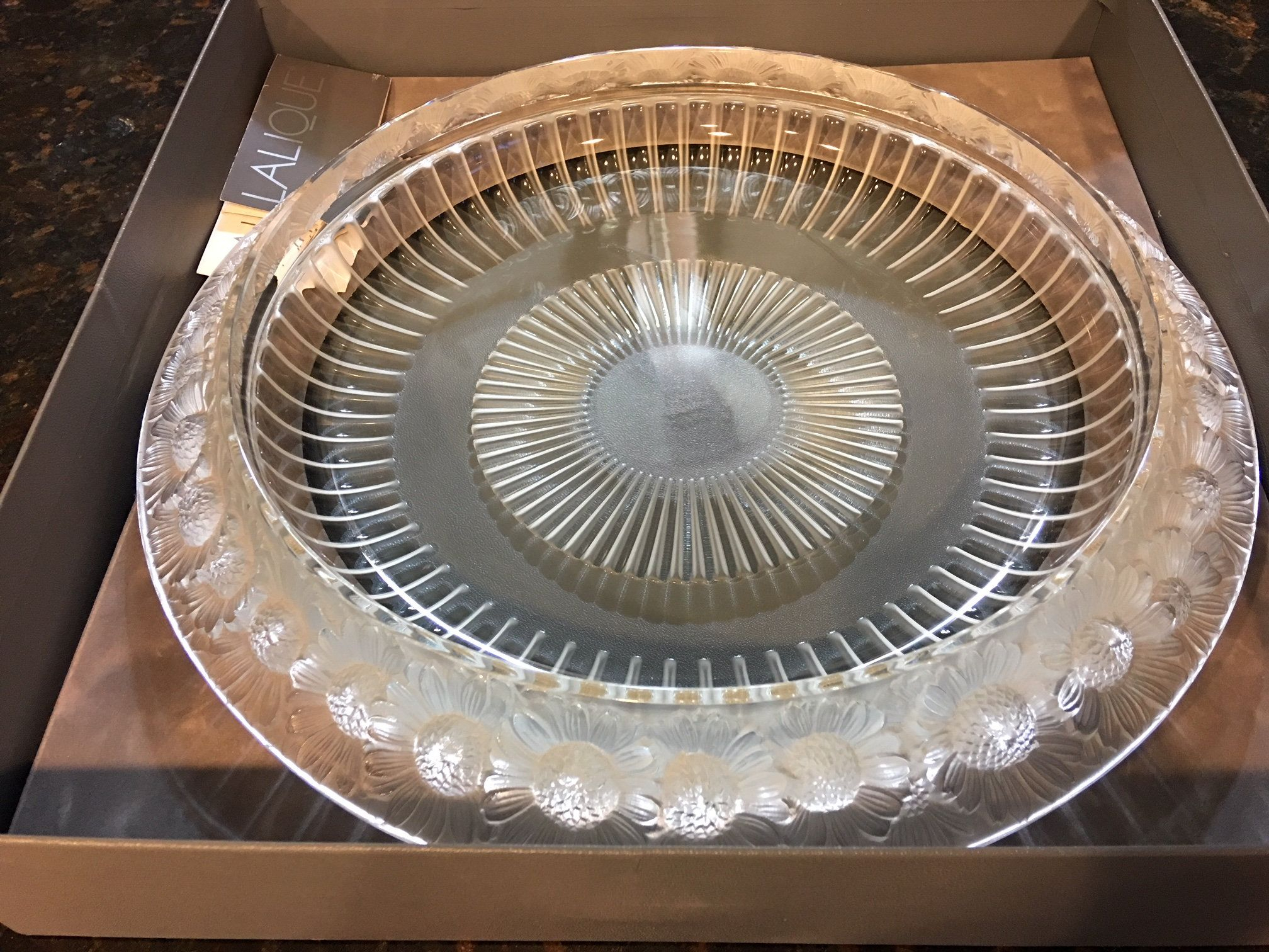 Ваза для фруктов "Marguerites" LALIQUE