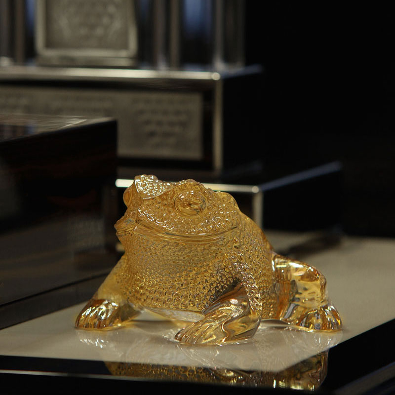 Статуэтка "Лягушка Gregoire" золотая Lalique