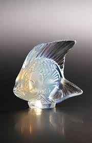Статуэтка "Рыбка" золотисто-опаловая Lalique