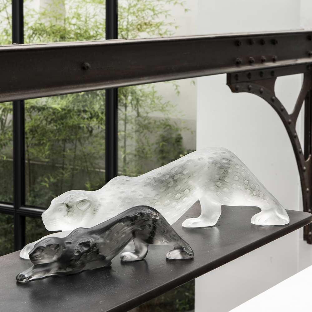 Статуэтка "Пантера Zeila" прозрачная большая Lalique