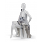 Статуэтка "Девушка с шалью" Lladro