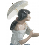 Статуэтка "Хороша, как цветок" Lladro