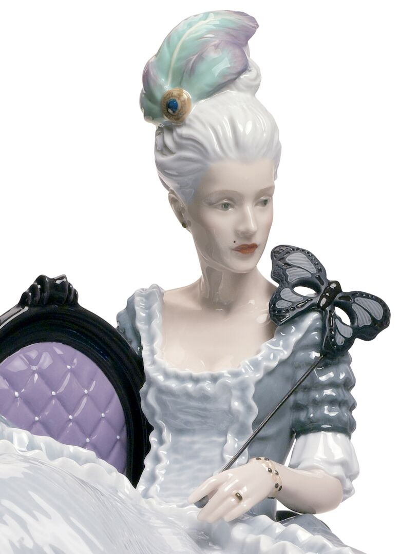 Статуэтка "Дама рококо на балу" Lladro