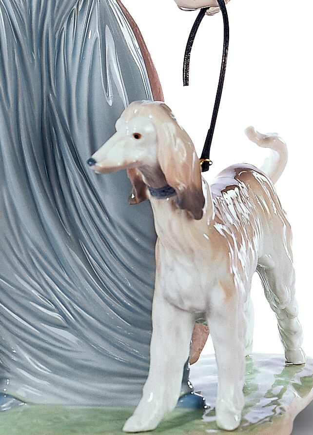 Статуэтка "Элегантный променад" Lladro