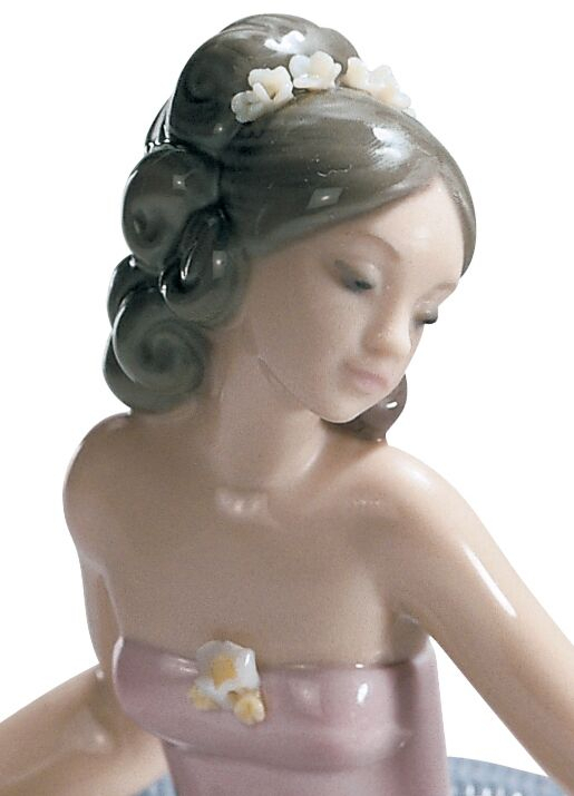 Статуэтка "На балу" Lladro