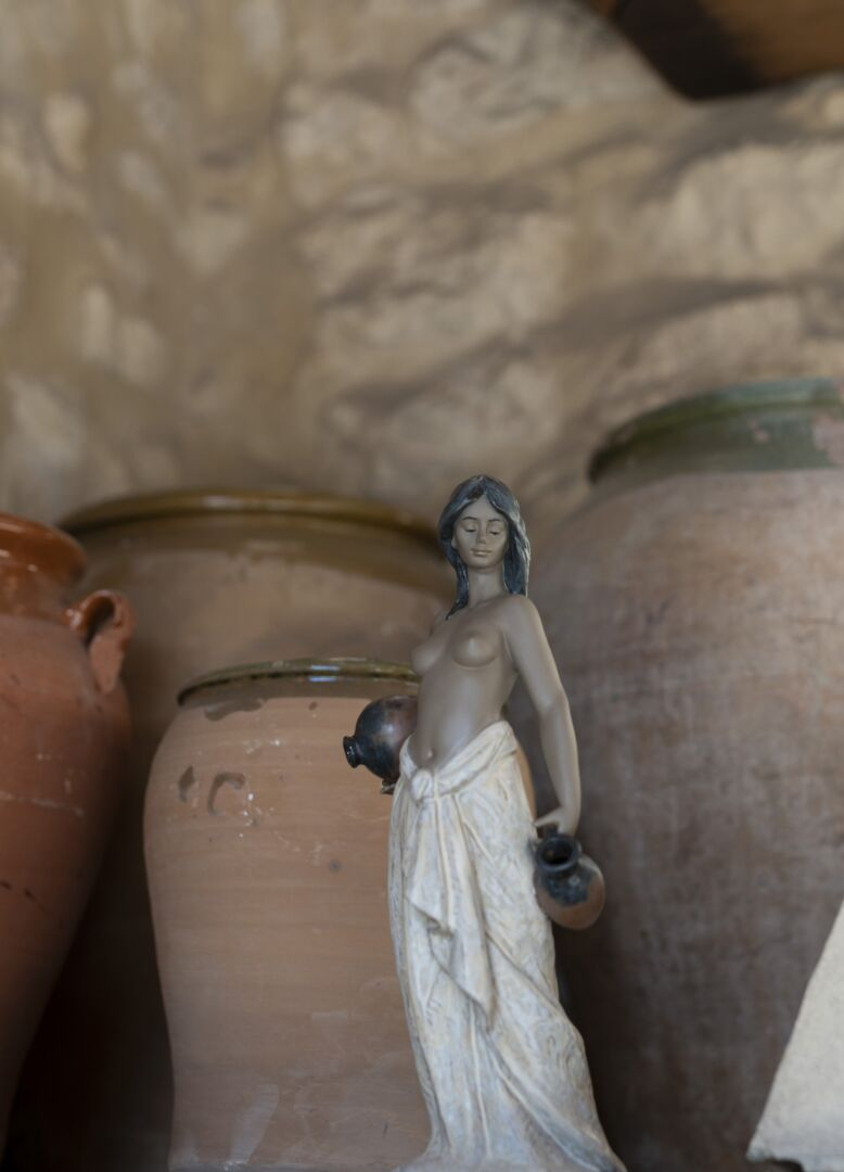 Статуэтка "Девушка с двумя кувшинами" Lladro