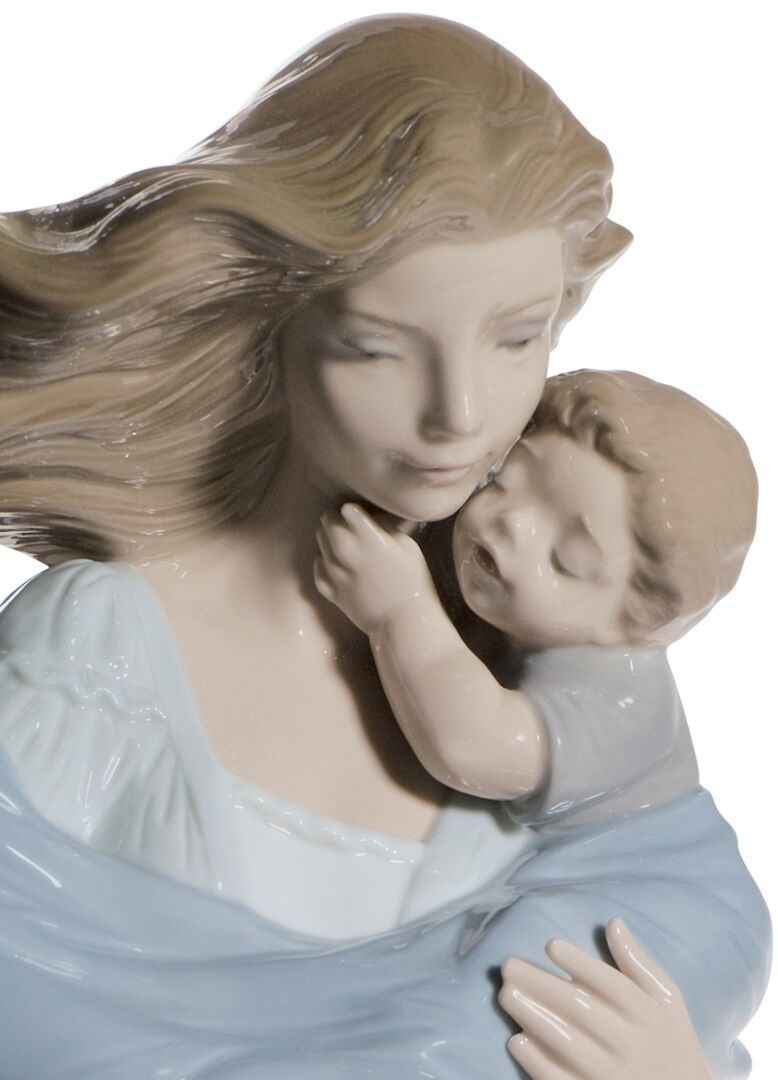 Статуэтка "Нежность матери" Lladro