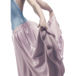 Статуэтка "Танцовщица на репетиции" Lladro