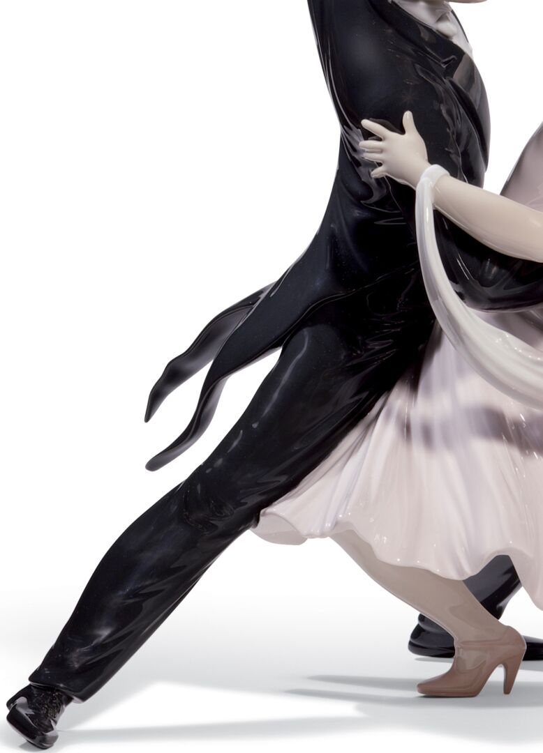 Статуэтка "Элегантный фокстрот" Lladro