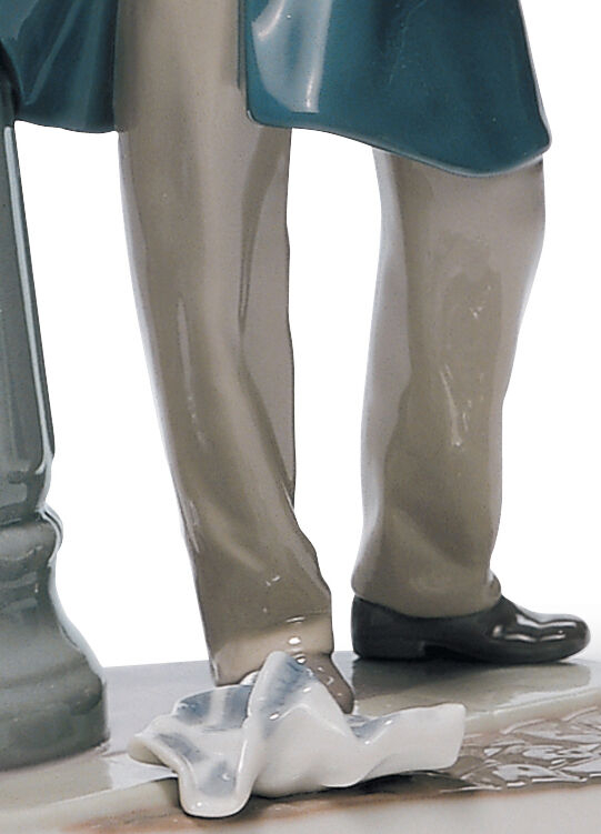 Статуэтка "Фонарщик" Lladro