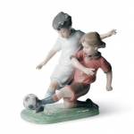 Статуэтка "Юные футболисты" Lladro