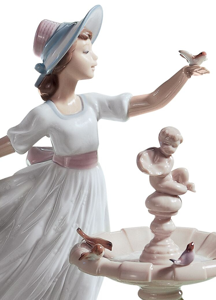 Статуэтка "Весенняя радость" Lladro