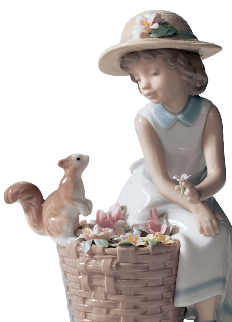 Статуэтка "Привет, белочка" Lladro