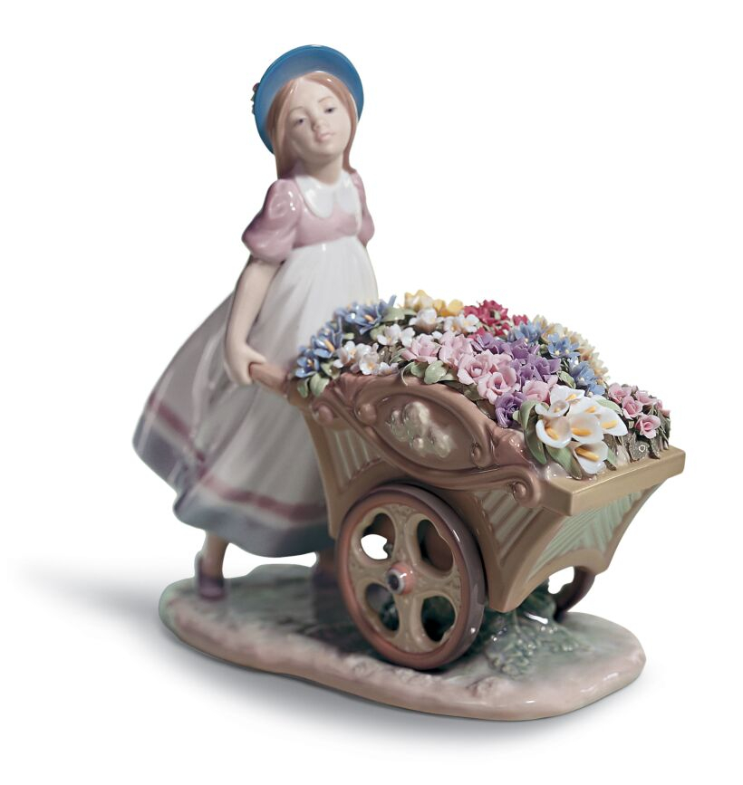 Статуэтка "Нежные цветы любви" Lladro