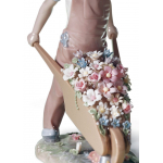 Статуэтка "Тележка с цветами" Lladro