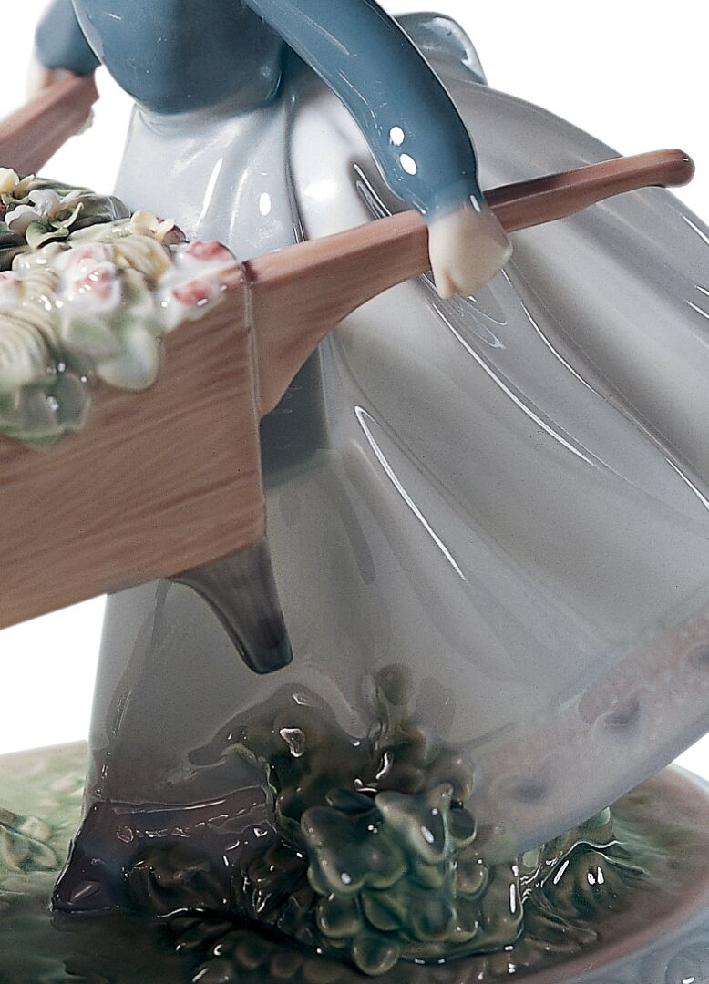 Статуэтка "Покатаемся" Lladro