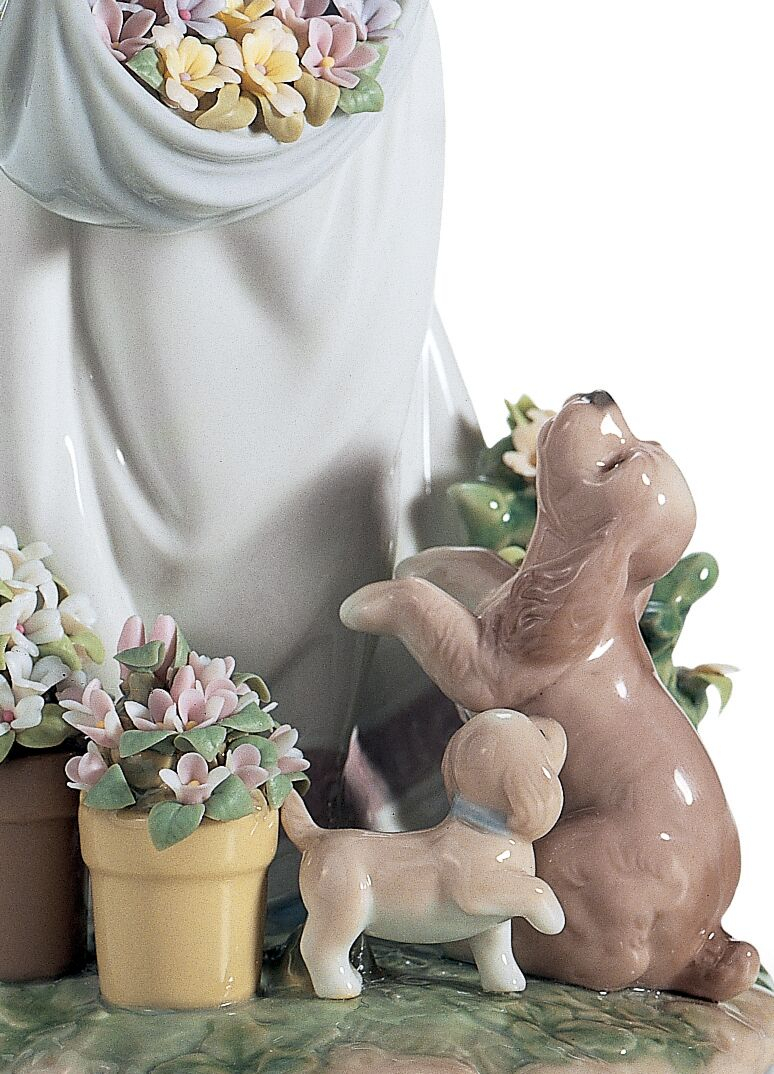 Статуэтка "Игра в саду" Lladro