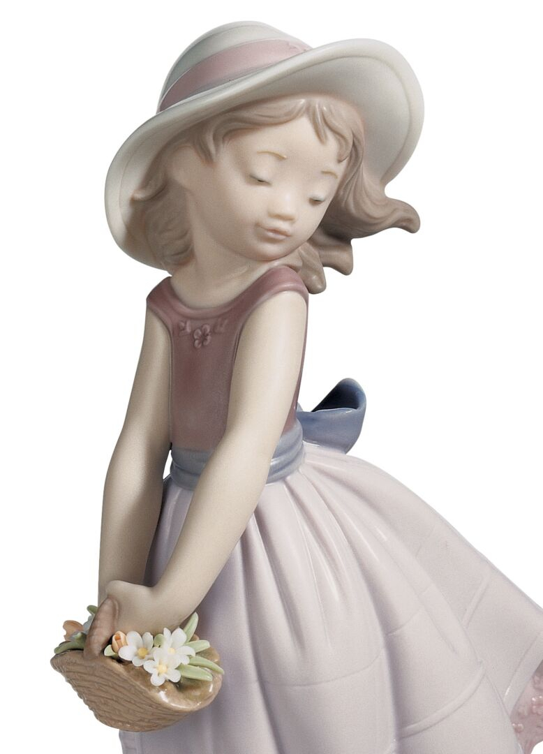 Статуэтка "Нежная юность" Lladro