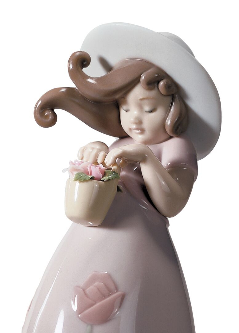 Статуэтка "Маленькая Роза" Lladro