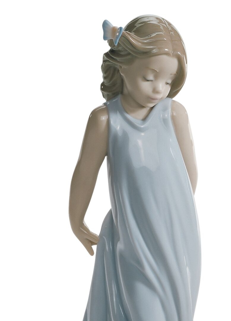 Статуэтка "Подружка мотыльков" Lladro