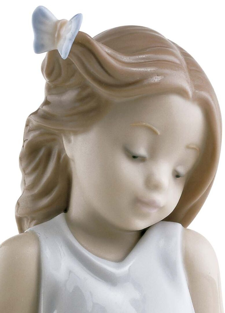 Статуэтка "Подружка мотыльков" Lladro