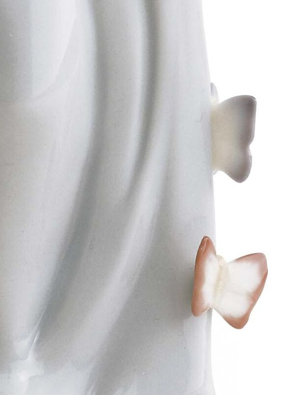 Статуэтка "Подружка мотыльков" Lladro