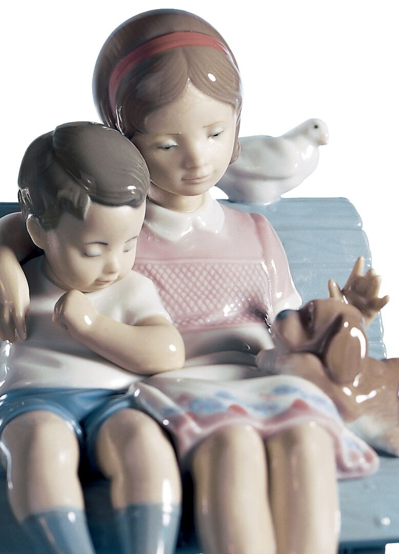 Статуэтка "Окруженные любовью" Lladro