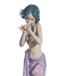 Статуэтка "Аромат тропиков" Lladro