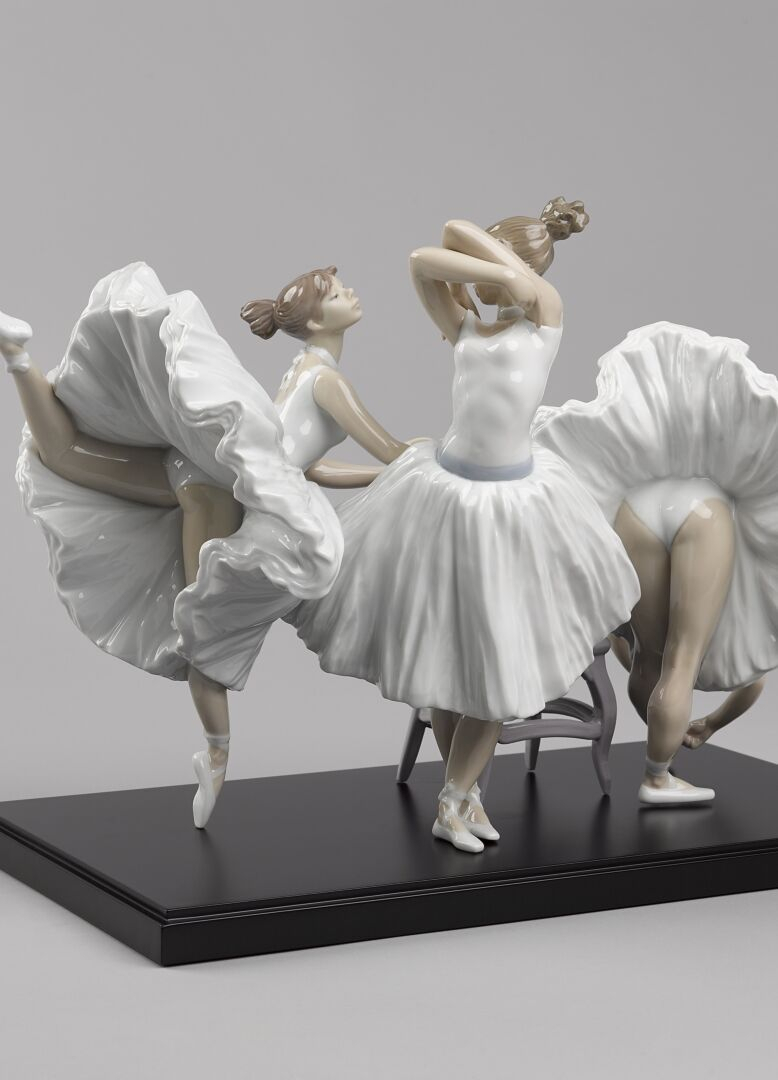 Статуэтка "Урок балета" Lladro
