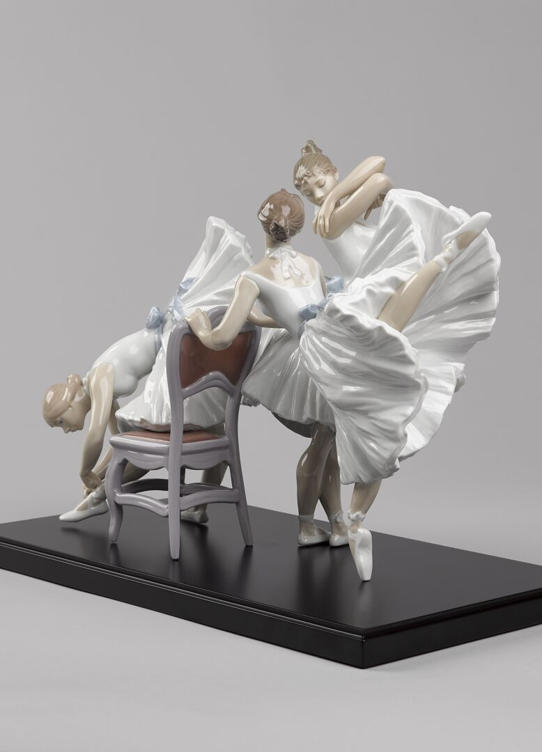 Статуэтка "Урок балета" Lladro