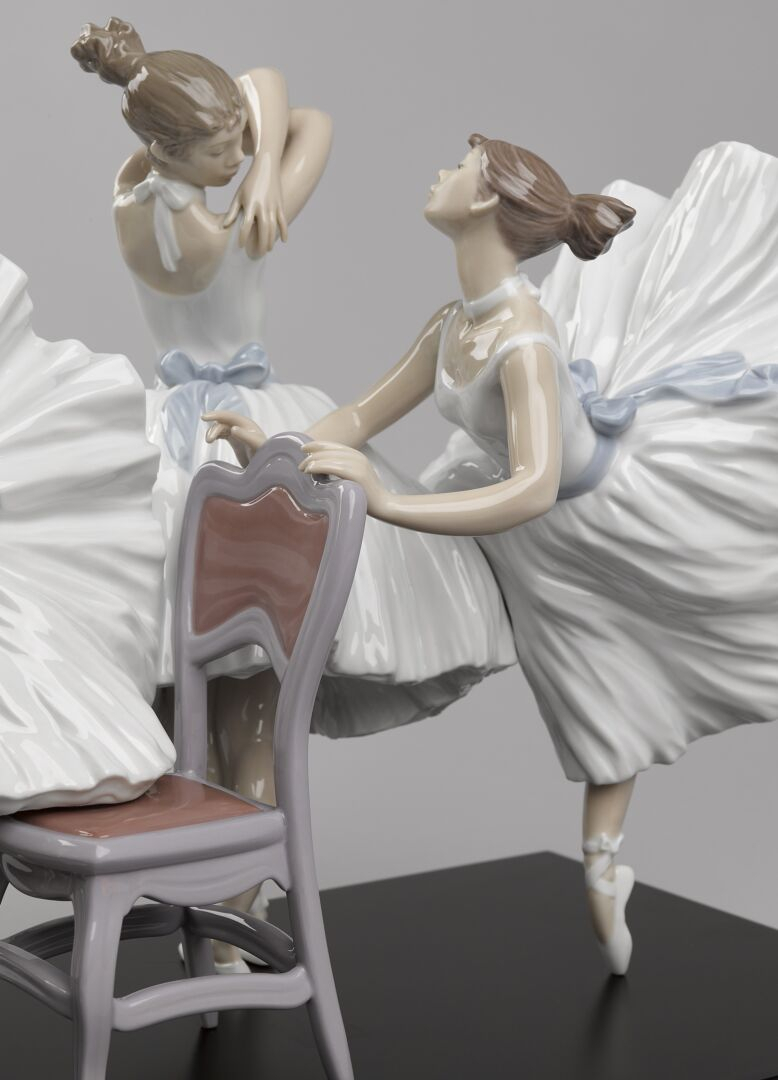 Статуэтка "Урок балета" Lladro