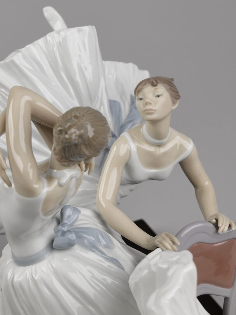Статуэтка "Урок балета" Lladro