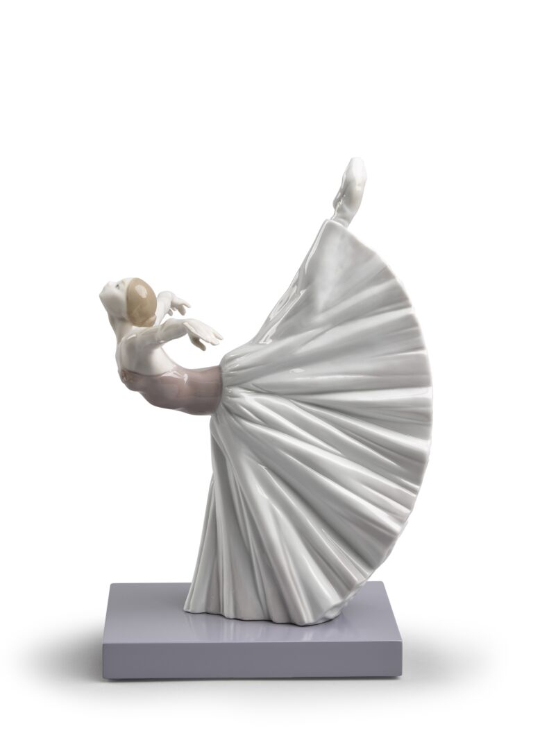Статуэтка "Жизель-арабеска" Lladro