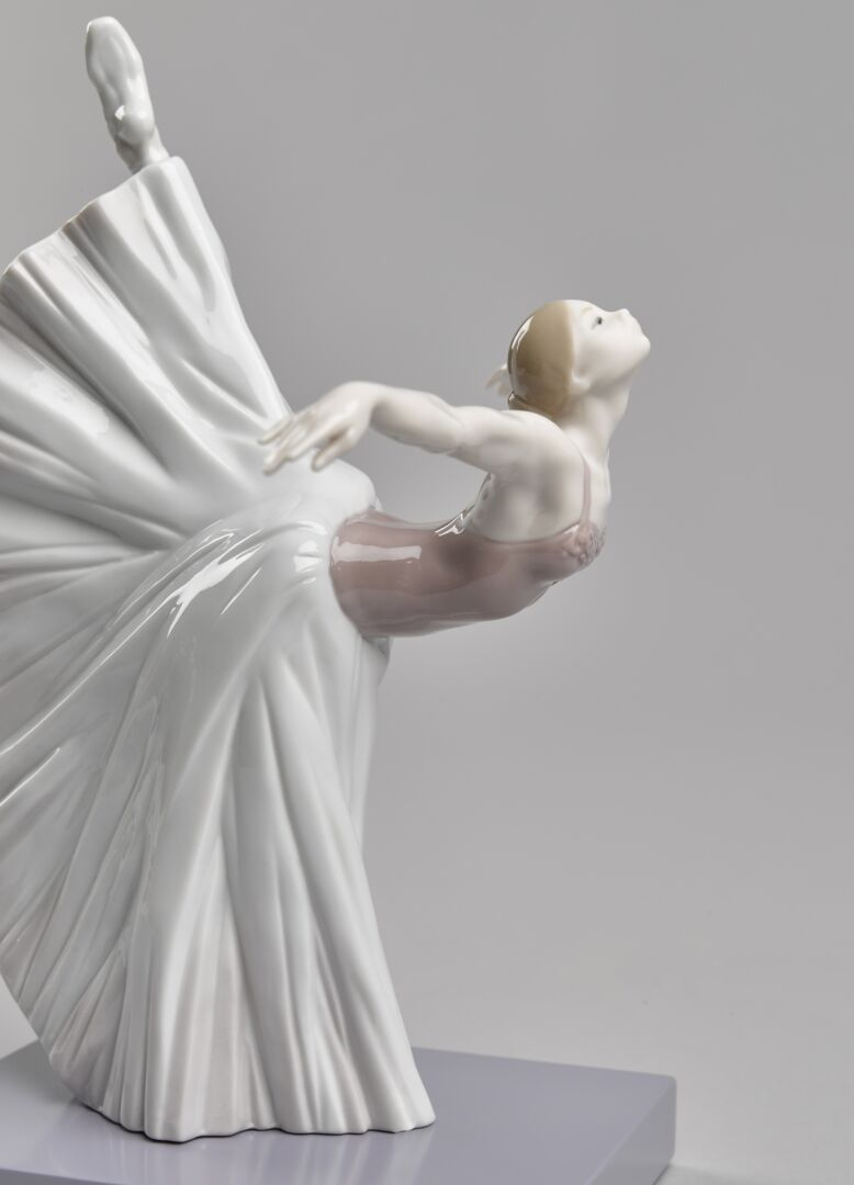 Статуэтка "Жизель-арабеска" Lladro