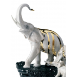 Статуэтка "Торжество-идущие слоны" Lladro