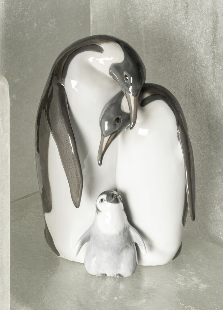 Статуэтка "Семья пингвинов" Lladro