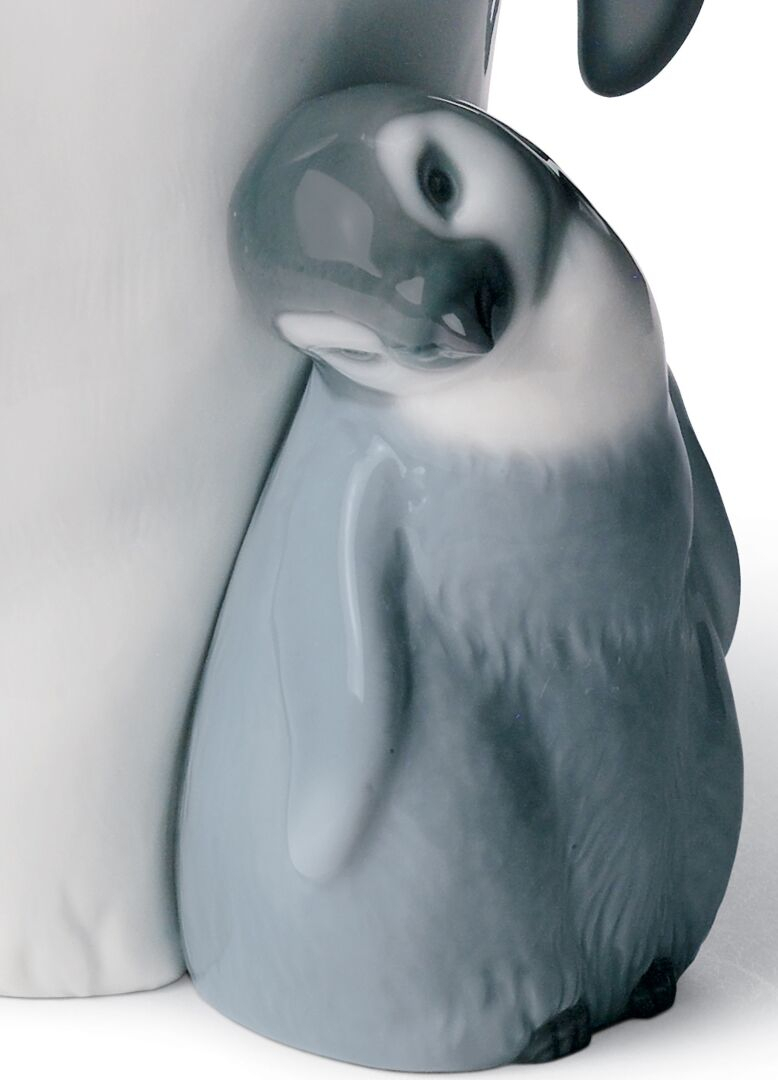 Статуэтка "Пингвин с птенцом" Lladro