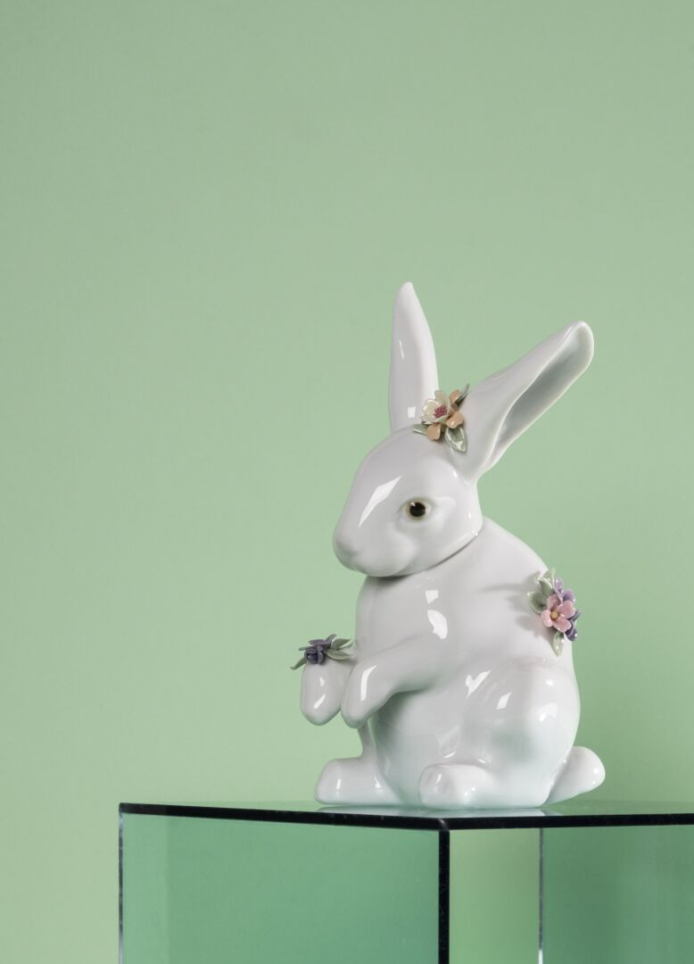 Статуэтка "Кролик с гвоздиками" Lladro