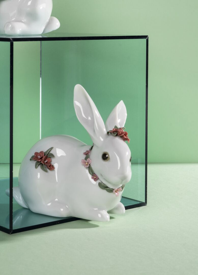 Статуэтка "Кролик с гвоздиками" Lladro