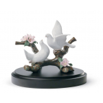 Статуэтка "Голуби на вишневой ветви" Lladro