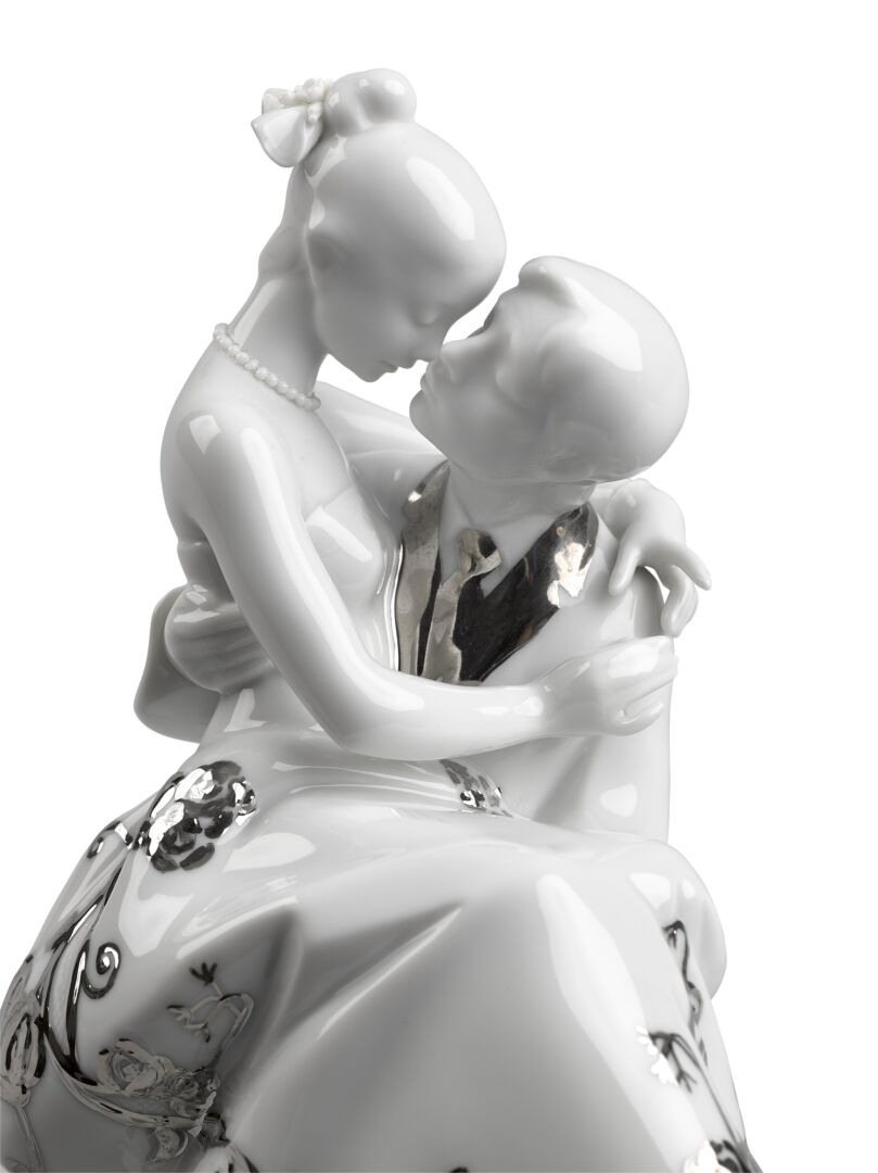 Статуэтка "Самый счастливый день" Lladro