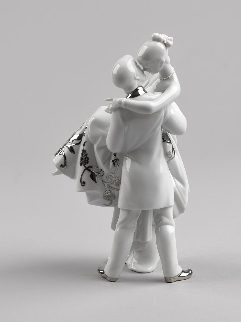 Статуэтка "Самый счастливый день" Lladro