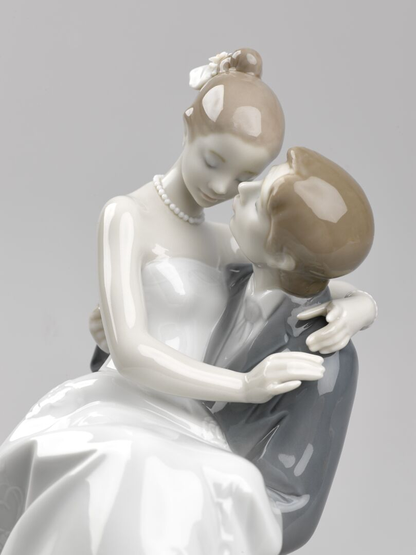 Статуэтка "Самый счастливый день" Lladro