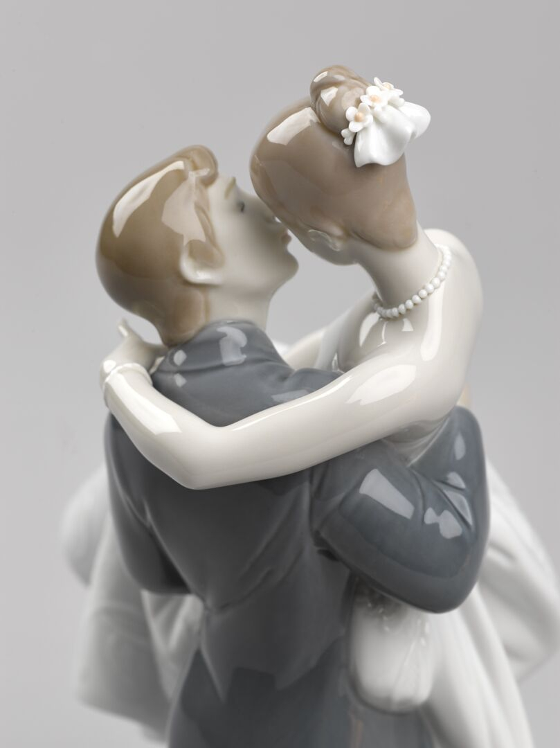 Статуэтка "Самый счастливый день" Lladro