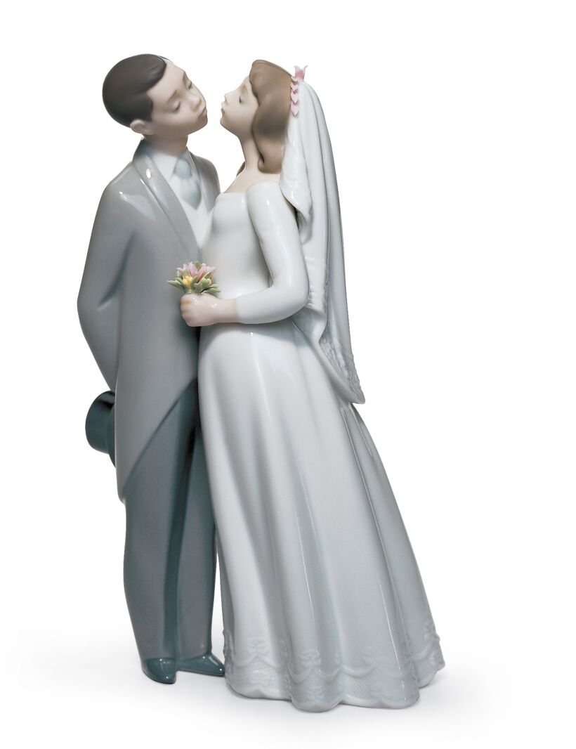 Статуэтка "Поцелуй на память" Lladro