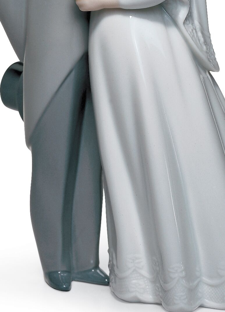Статуэтка "Поцелуй на память" Lladro