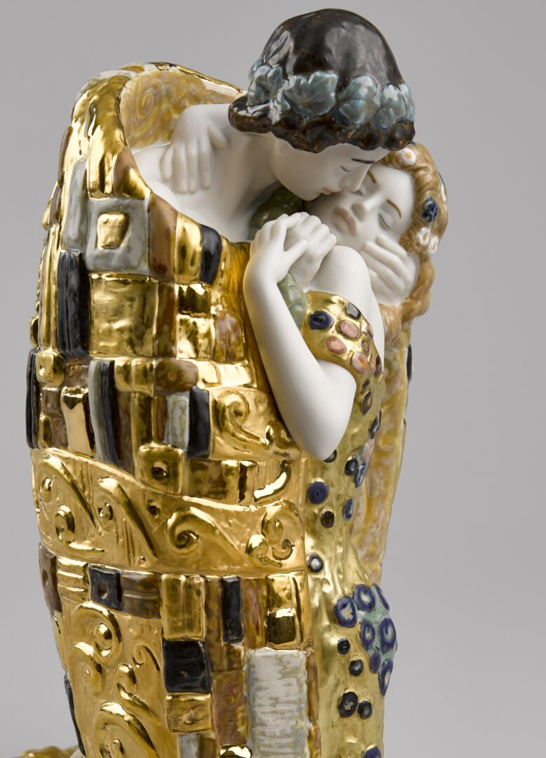 Статуэтка "Поцелуй" Lladro