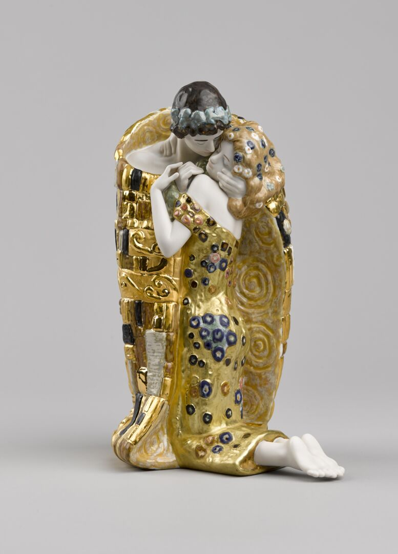 Статуэтка "Поцелуй" Lladro